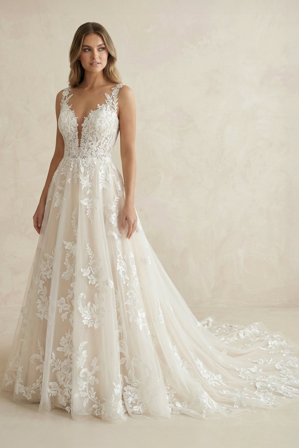 LACE WEDDING DRESSES - SHE IS ME
