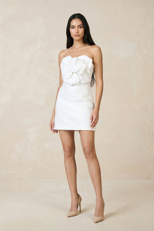 3D - Flower Strapless Sheath Mini Wedding Dress in White - SHE IS ME Wedding Dresses