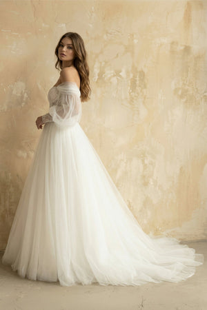 A Line Long Sleeves Tulle Wedding Dress With Appliques in Ivory - SHE IS ME Wedding Dresses