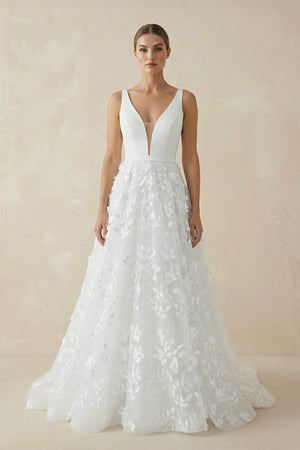A Line V - Neck Lace Sleeveless Wedding Dresses - SHE IS ME Wedding Dresses