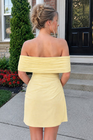 Yellow Off the Shoulder Sheath Ruched Tulle Homecoming Dress | SHEISME