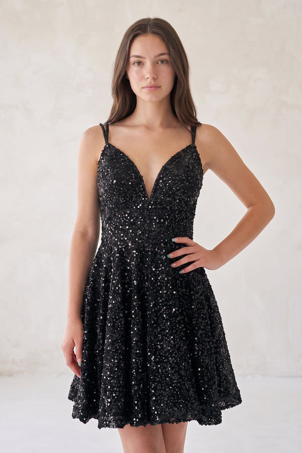 Black A Line V Neck Sequined Short Homecoming Dresses | SHEISME