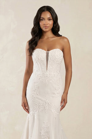 Mermaid Sweetheart Appliqued Tulle Wedding Dress in White - SHE IS ME Wedding Dresses