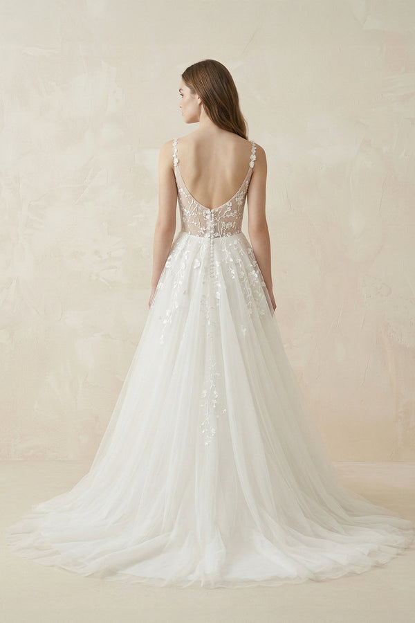 Spaghetti - Straps A - Line Tulle Wedding Dress With Lace Appliques in White - SHE IS ME Wedding Dresses