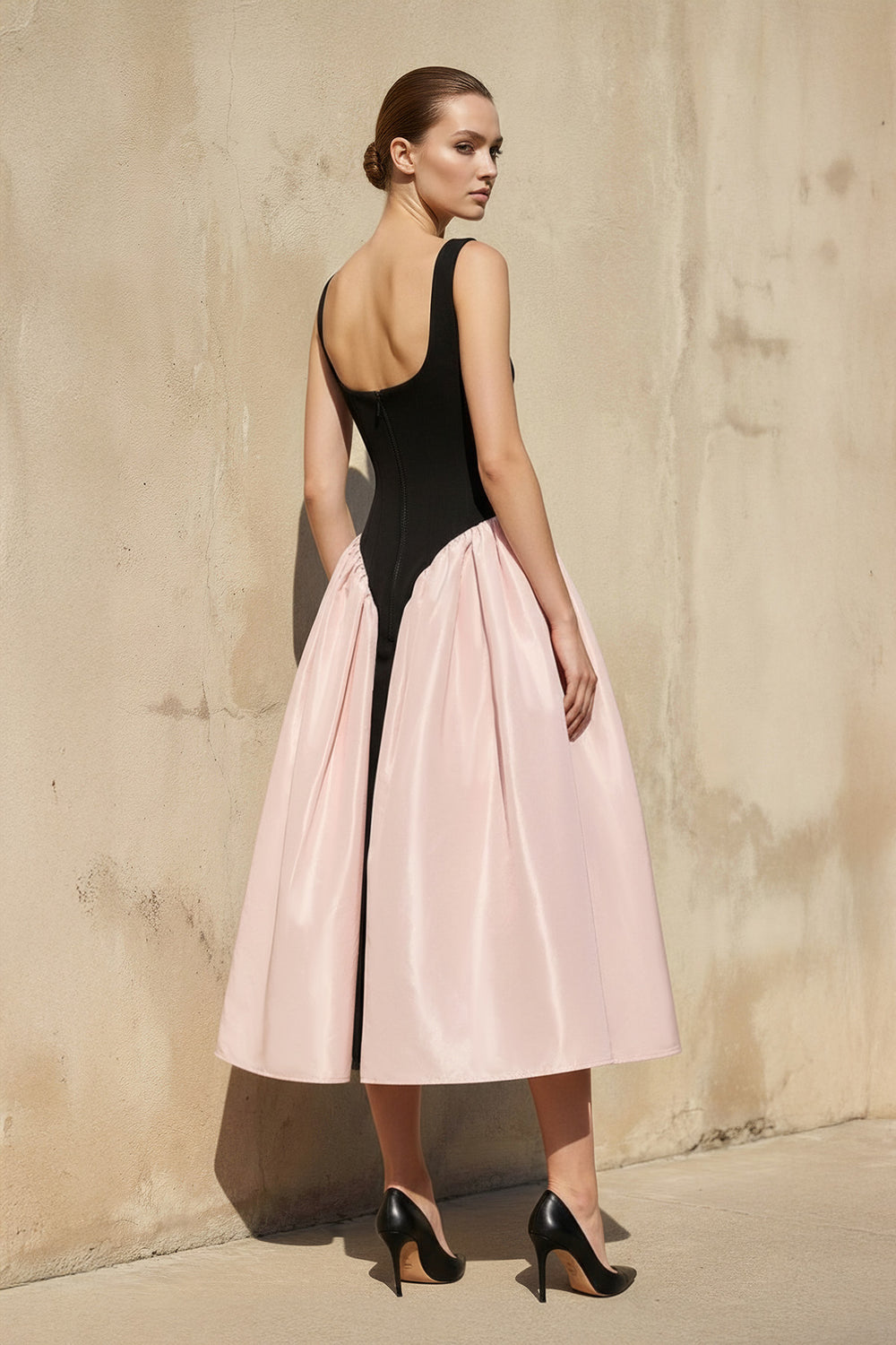 Sheisme - Square Neck Corset Midi Dress in Black and Pink
