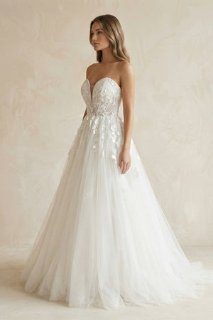 Sweetheart A - Line Appliqued Tulle Wedding Dress in Ivory - SHE IS ME Wedding Dresses