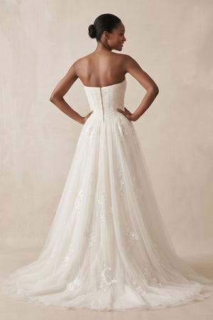 Sweetheart A - Line Tulle Corset Wedding Dress With Appliques in Ivory - SHE IS ME Wedding Dresses