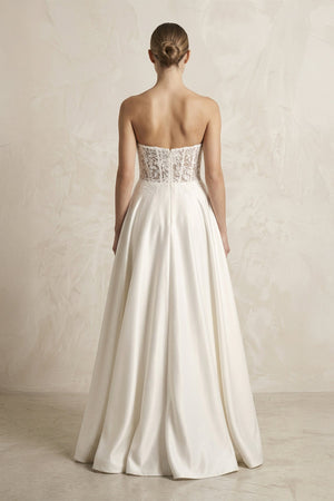 Sweetheart Corset Lace A - Line Satin Wedding Dress With Slit in White - SHE IS ME Wedding Dresses