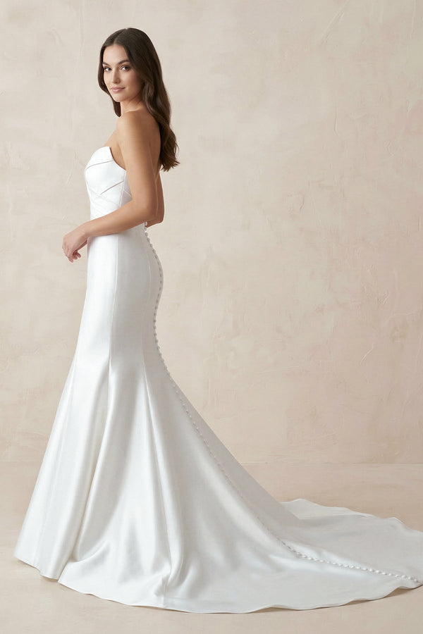 Sweetheart Mermaid Satin Wedding Dress in White - SHE IS ME Wedding Dresses