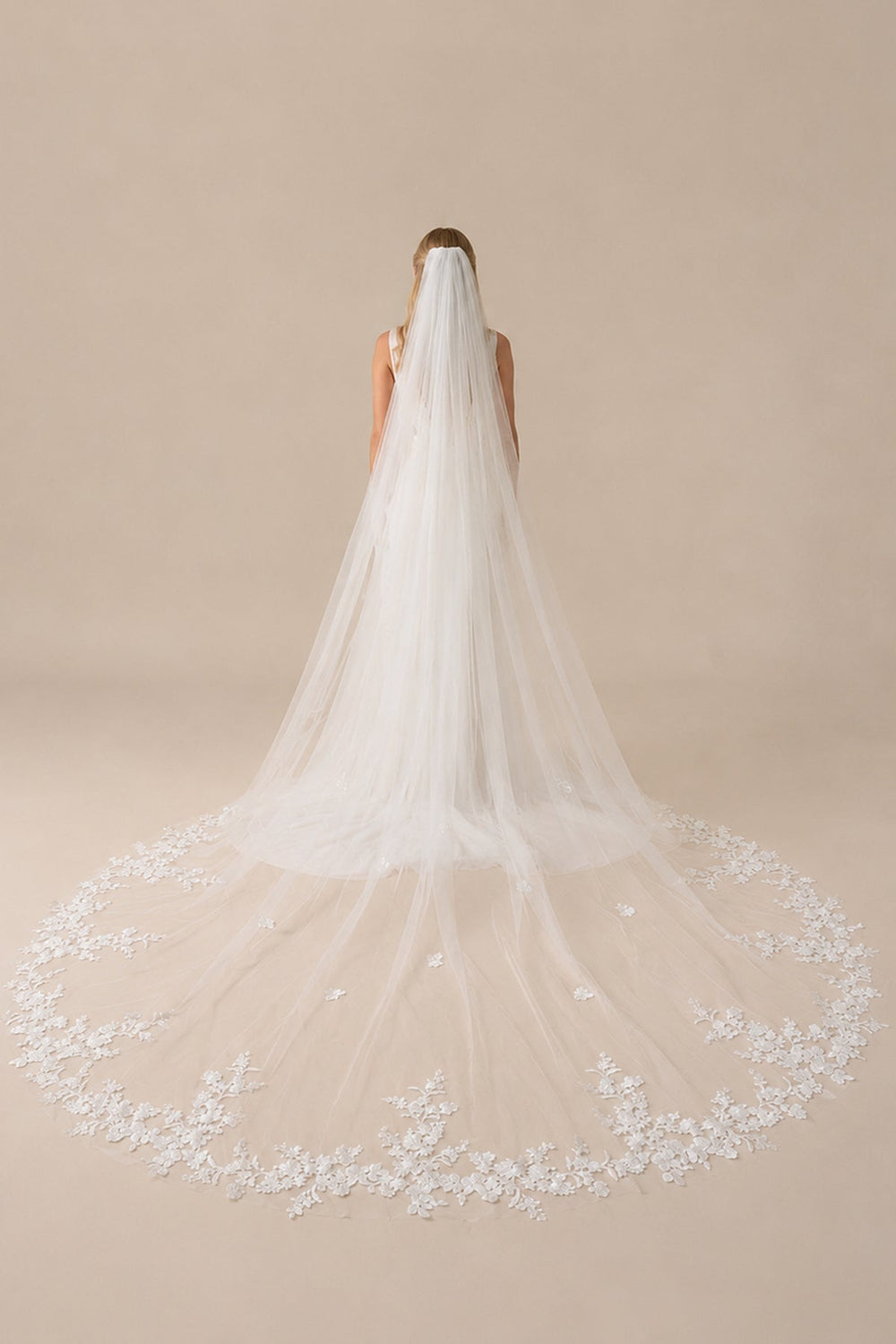 Vintage Floral Lace Bridal Wedding Veil With Comb in White - SHE IS ME Wedding Veils