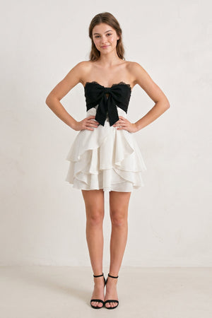 White-Black Sweetheart A-Line Ruffled Chiffon Homecoming Dress with Bow (3) | SHEISME
