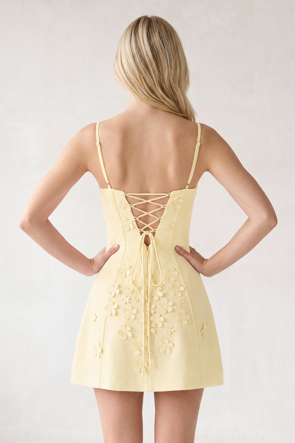 Yellow A-Line Appliqued Spaghetti Straps Short Homecoming Dress (4) | SHEISME